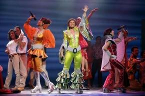 mamma-Mia-930x620_scalewidth_630