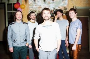 Artistik-Rezo---Les-concerts-davril---Frnois-and-The-Atlas-Mountains--Lola-Pertsowsky