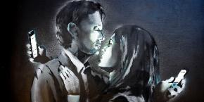 Mobile-Lovers-Banksy