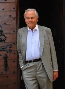 Bernard-Magrez_-_Expressions-Urbaines---Street-Art-Graffiti-et-Lowbroz---Institut-Culturel-Bernard-Magrez---Bordeaux