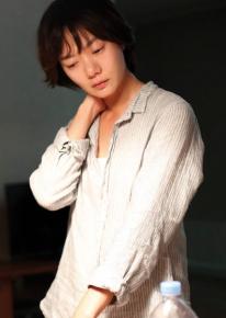 The-girl-at-my-door---drame-avec-Doona-Bae3