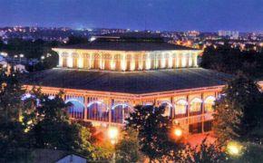 Baltard-exterieur-nuit