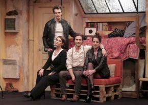 LIBRES SONT LES PAPILLONS Théâtre Rive Gauche-Paris14ème crédit F. RAPPENEAU - 44 - WEB - tous droits cédés