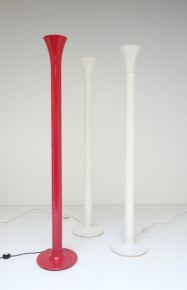 Pierre-Paulin-Lampadaire-Elysee-Trompette-framboise-blanc-01.jpg.480x0 q85 copie