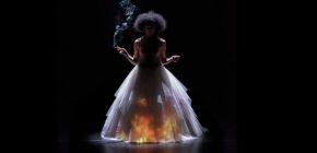 15499651-biennale-de-la-danse-de-lyon-cristiana-morganti-une-fille-de-pina-bausch