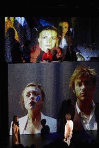 Dans les ruines dAthènes copie copie copie copie