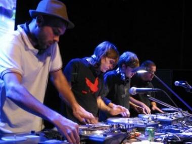 Nouvel album de Birdy Nam Nam : Manual For Successful Rioting