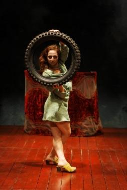 pneu_-_cie_bal_jeanne_mordoj_-_eloge_du_poil_-_christophe_ra_03