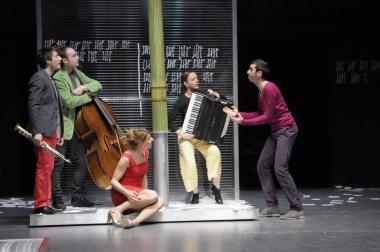 L’européenne de et mise en scène par David Lescot par Hervé Charton