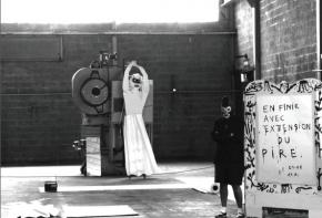 Hélène Delprat – En finir avec l’extension du pire – Galerie Christophe Gaillard