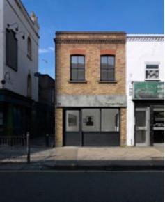 Les poulets sous les feux de la rampe à la galerie Roman Road