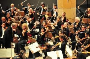 phoca_thumb_l_festival_international_de_colmar_2013_concert_du_2_juillet_rsb_marek_janowski_arabella_steinbacher._photo_bernard_fruhinsholz_1