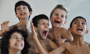 GUESTS_Groupe_Grenade_-_Visuels_de_repetition_Tricksters_Alban_Richard_-_Leo_Ballanismall