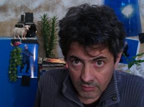 Portrait_de_Pierrick_Sorin._Credits_photo_Pierrick_Sorin_-_Courtesy_Galerie_Piece_Unique