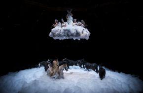 Chez Bartabas, anges équestres et élégies burlesques