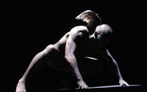 Lemi Ponifasio Tempest Without a Body world premiere Kunstenfestivaldesarts 2008 photo MAU - copie