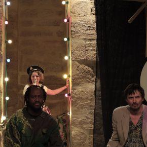 Saint-Lazare Vegas : imbroglio onirique dans une salle des pas-perdus