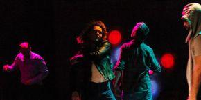 Intra Muros : le théâtre fait tomber les murs