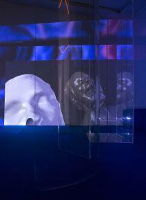 Parution et signature de « Physical self » – Laura Gozlan – Galerie Escougnou-Cetraro