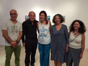 Sadika Keskes Olivier Poivre dArvor ambassadeur de France et les artistes Wadi Mhiri Houda Ghorbel et Mouna Jemal Siala