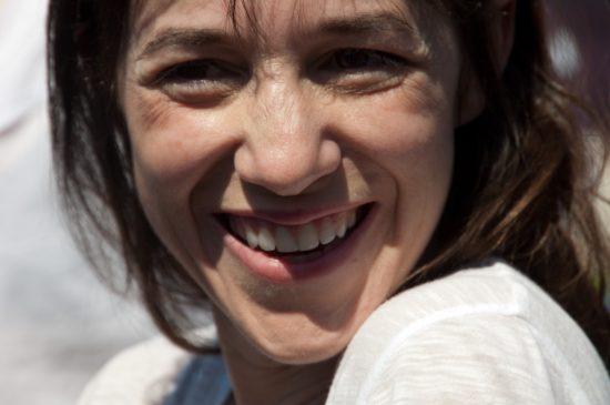 Charlotte Gainsbourg sort un nouvel album déconcertant