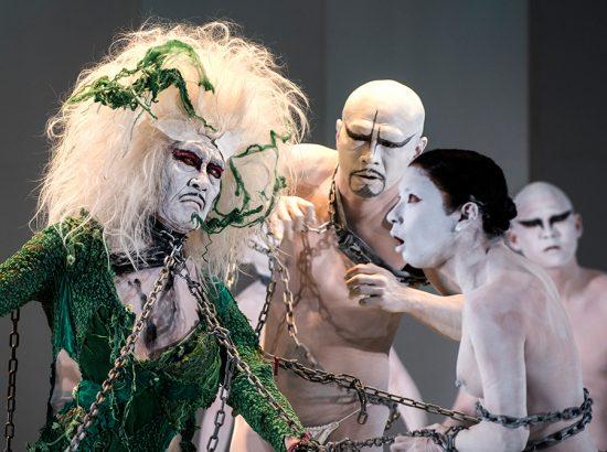 Dairakudakan, des Japonais bien déjantés