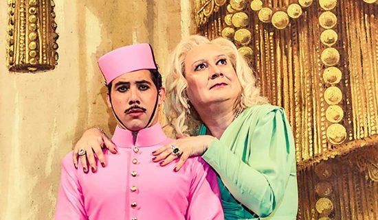 “Névrotik-Hôtel” : Michel Fau en divine diva aux Bouffes du Nord