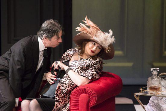 “Un Fil à la patte” furieusement comique au Théâtre Montparnasse