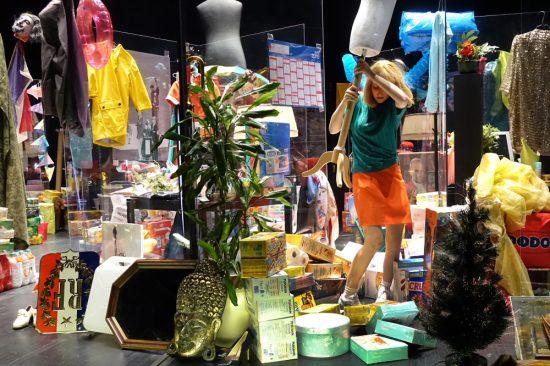 Maguy Marin : Un regard acerbe sur nos désirs amputés