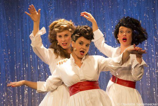 Les divalala au Palais des Glaces