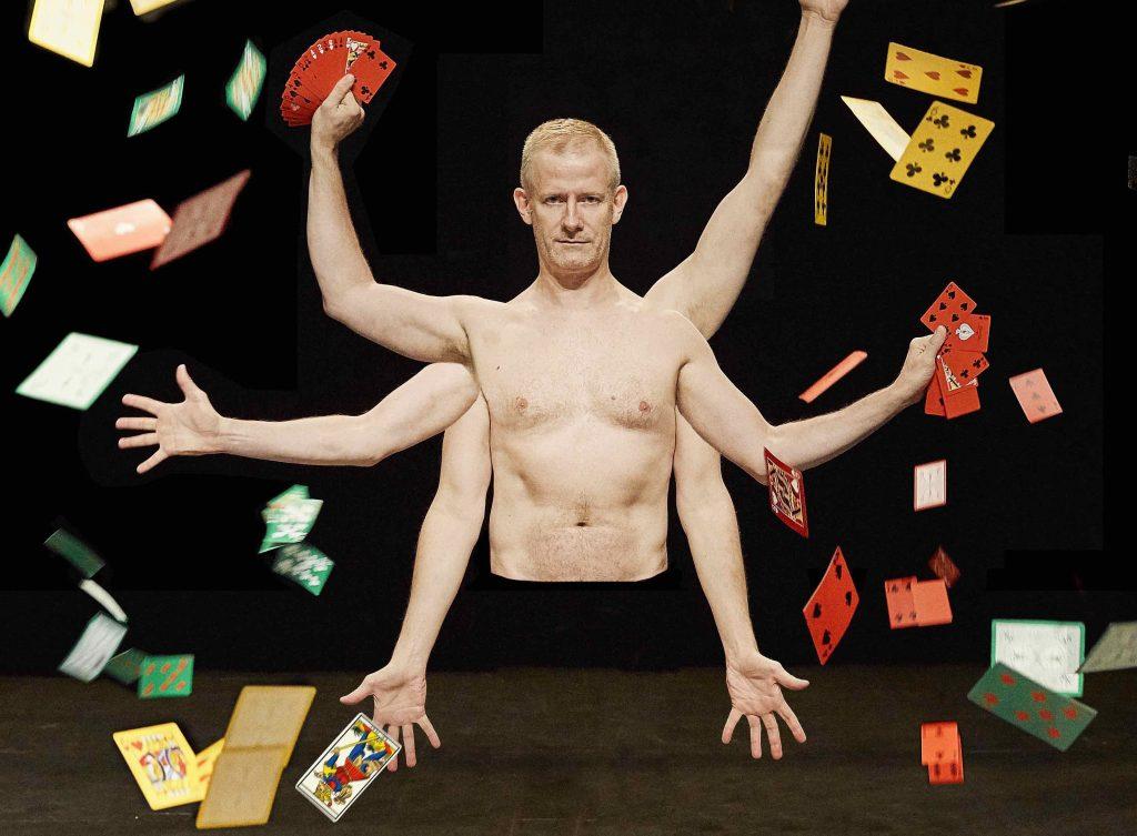 Dans-la-peau-d-un-magicien-Thierry-Collet © Baptiste Le Quiniou