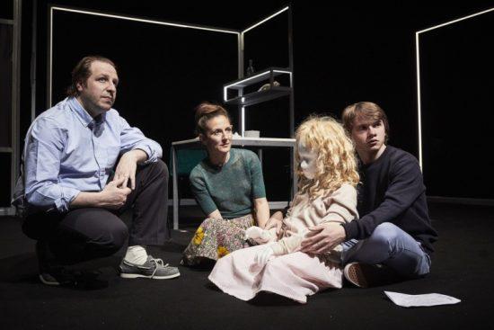 Retours au Rond-Point, risible poison de la famille