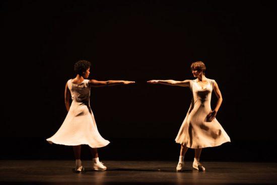 L’œuvre-source d’Anne Teresa de Keersmaeker, par la nouvelle génération de Rosas