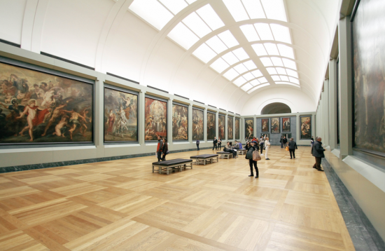Visitez 10 musées depuis votre canapé