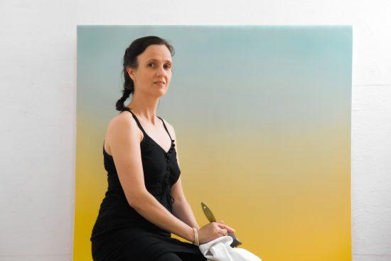 Emmanuelle Leblanc : “Cela me plaît de mettre en doute la pratique de la peinture”