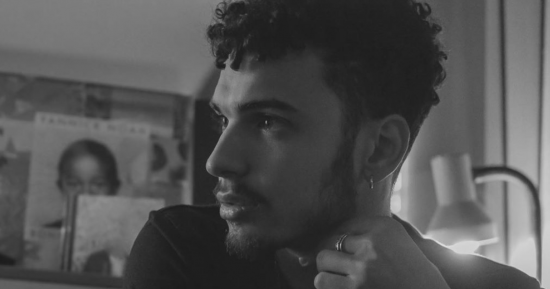 Rencontre avec Paul Ivory : “Écrire a toujours été comme une sorte de thérapie pour moi”