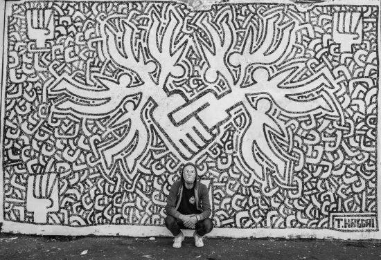 Théo Haggaï : “Je fais de l’humanisme à la Keith Haring”