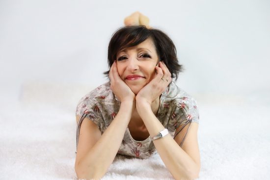 Fanny Biet : “Je ne suis pas guérisseuse ni thérapeute, mais j’utilise la comédie pour servir à mon échelle”