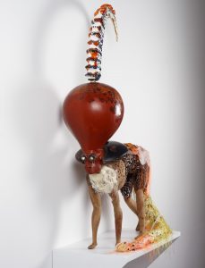 Rina-Banerjee-L'héritage-des-femmes © Franck-Couvreur