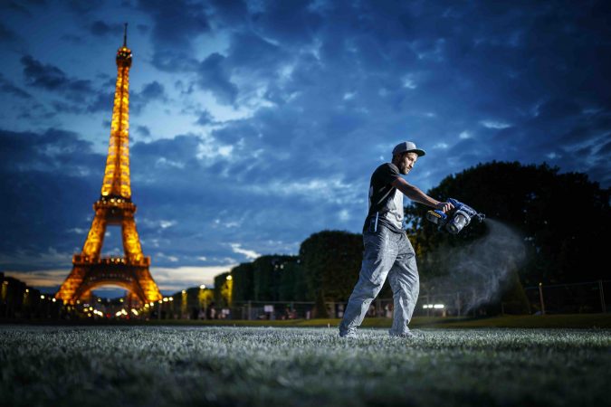 Saype et son travail sur le symbolisme fraternel