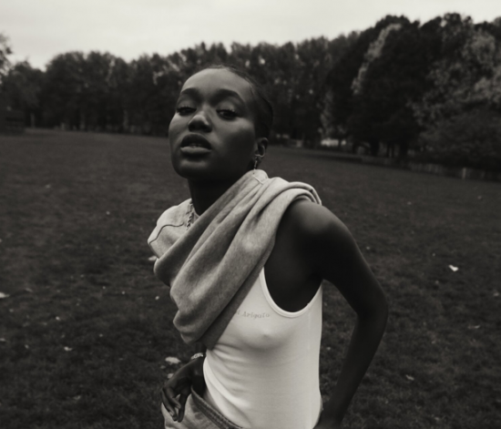 “Je veux exposer la diversité” : rencontre avec Goldie Williams