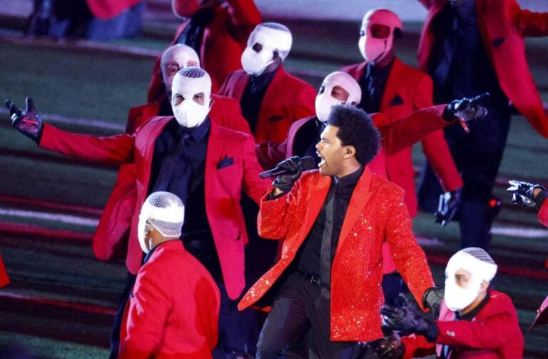 L’incroyable live de The Weeknd au Super Bowl