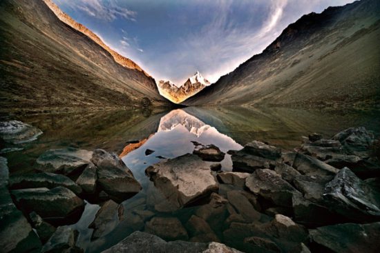 “Peindre avec la Lumière” de Matthieu Ricard : une ode au voyage et à la beauté