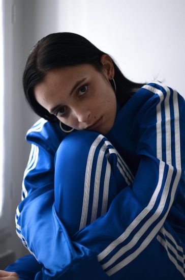 Rap, Toulouse et nuances de bleu : Zinée en 5 questions 