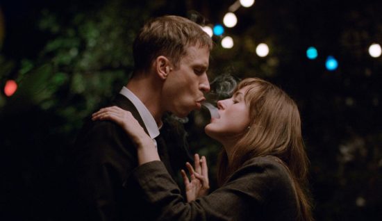 Julie (en 12 chapitres) : un survol de la génération Z