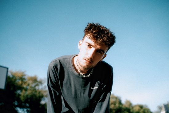 Odor : “L’amour et l’adrénaline, mon seul remède, je connais rien d’autre”