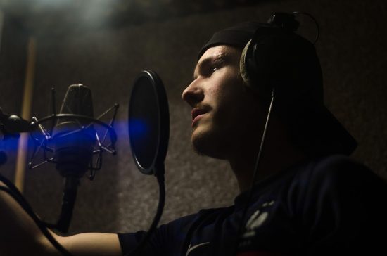 Squvrdo : “À 12 ans j’ai fait mon premier enregistrement, depuis je n’ai plus lâché le studio”