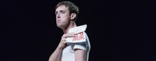 Romain Daroles relève le défi de “Phèdre !” au Théâtre de la Bastille