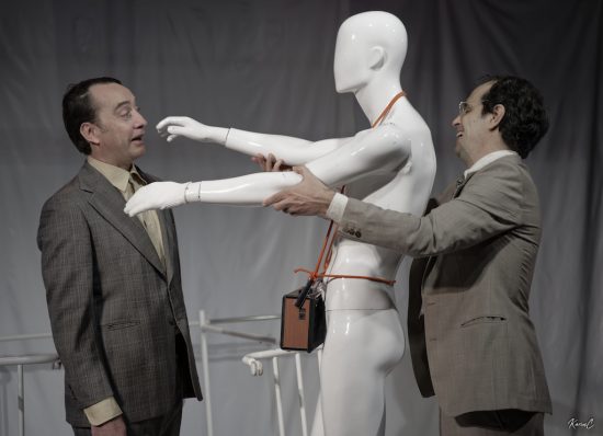 “Dieu habite à Düsseldorf”, une fable décapante de Sébastien Thiéry