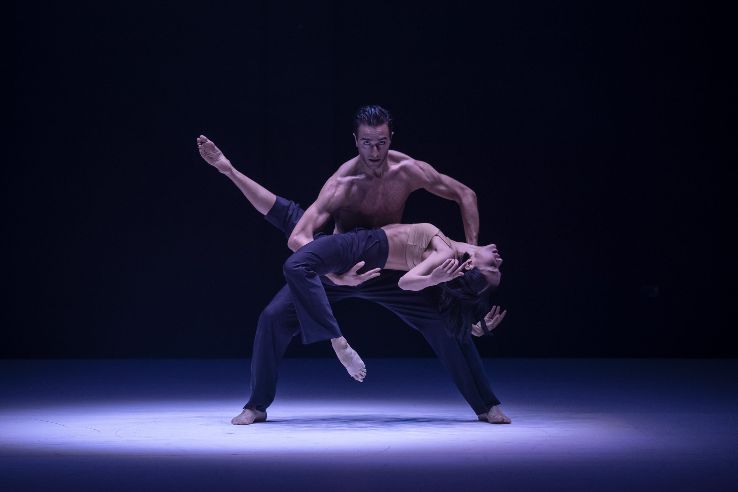 ab [intra] Sydney Dance Company / Rafael Bonachela © Pedro Greig